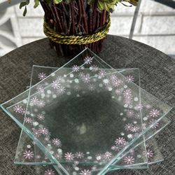 Daisy Glass Square Dessert Plates by The Pampered Chef Discontinued