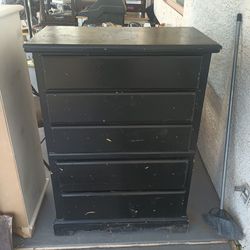 black painted dresser needs knobs and handles  no delivery 