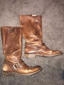 Women’s vintage leather Frye Boots size 9