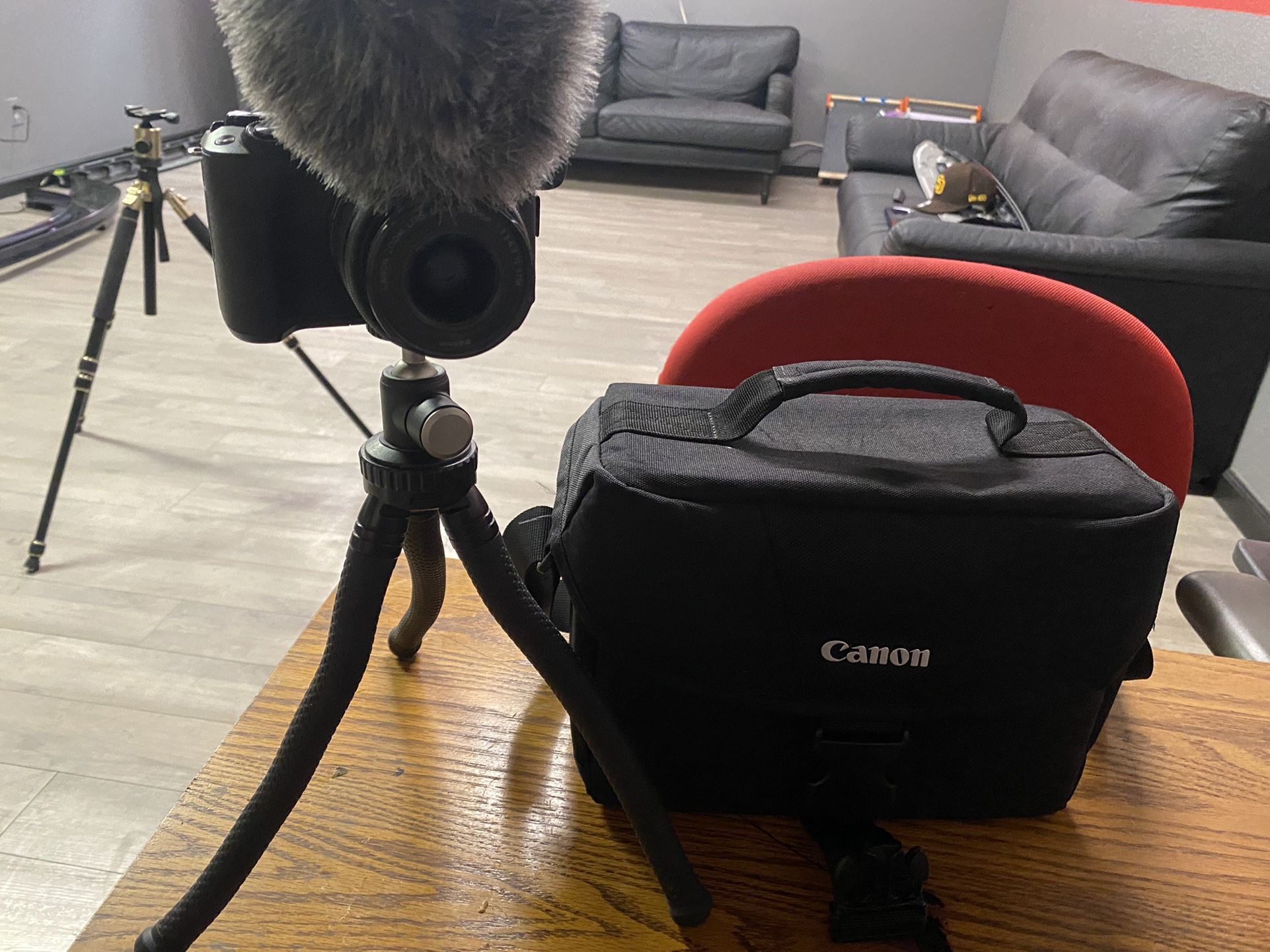 Canon M50