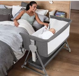Baby Bassinet Bedside Sleeper – Excellent Condition