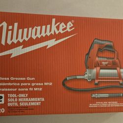 Brand New Milwaukee M12 Grease Gun 