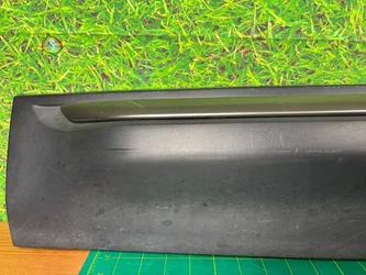 12-17 Range Rover Evoque Coupe 2DR Front Left Door Lower Molding OEM