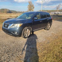 2013 Nissan Pathfinder Platinum 