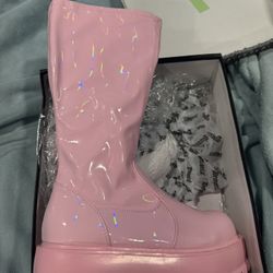 Demonias Size 11