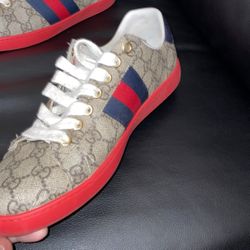 Shoot Offer Brand New Fit Comfortable Trade For Red Bottoms 