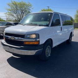 2014 Chevrolet Express 3500 LT