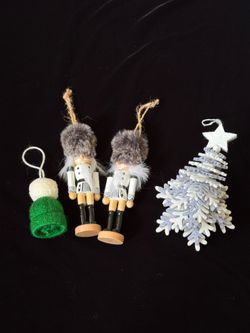 Christmas Ornament Set – Nutcrackers, Tree & Bell Ornaments (4 Pieces)
