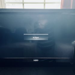 VIZEO 32” TV