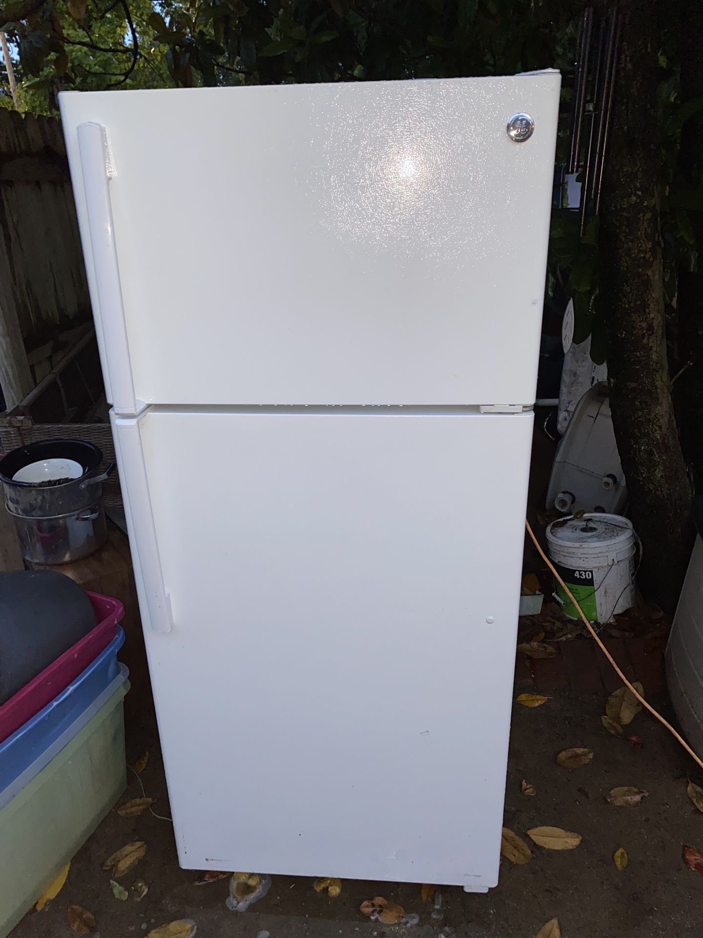 GE Fridge 
