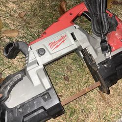 Corded Milwaukee Deep Cut Band Saw 