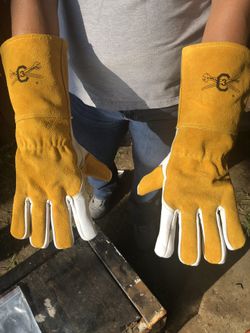 C3 Gloves For Sale