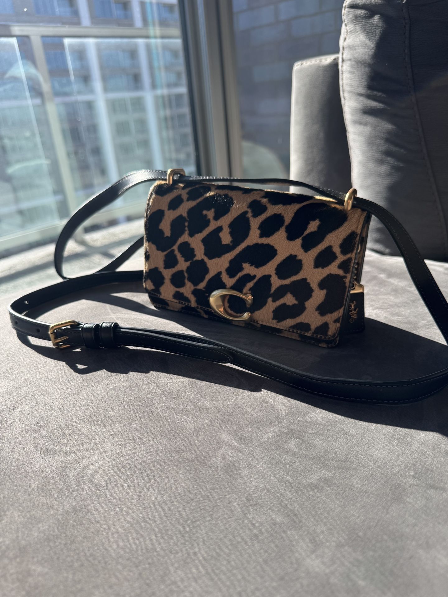Bandit Shoulder Bag Cheetah Print