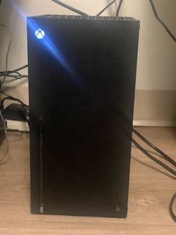 XBOX Series X 1TB Console with XBOX Wireless Controller - 4K Gaming - 120FPS