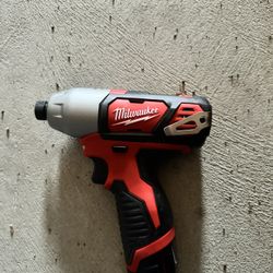 Milwaukee 1/4 Impact Driver 