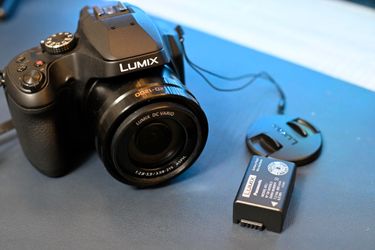 LUMIX FZ80D super zoom camera