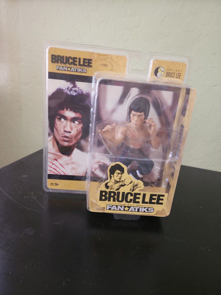 BRUCE LEE Round 5 Fan-Atiks Series Bruce Lee: Enter the Dragon Action Figure New

