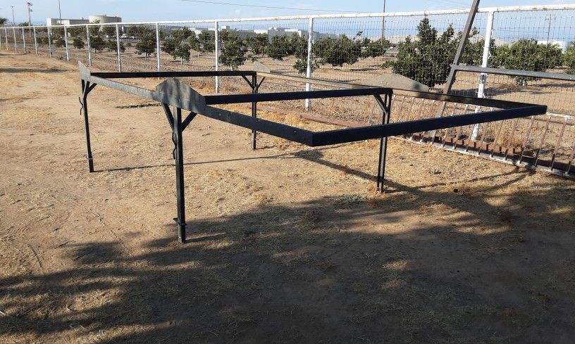 C10 Bed Rack