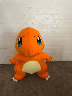 3-4 foot authentic pokemon Charmander plush