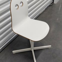 IKEA Valfred / Sibben White Children's Desk Chair