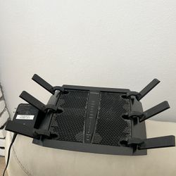 NETGEAR Nighthawk X6 Tri-Band WiFi Router – High Performance