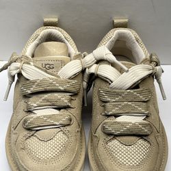 Sneaker Ugg For Kids. Size 13. (2695)