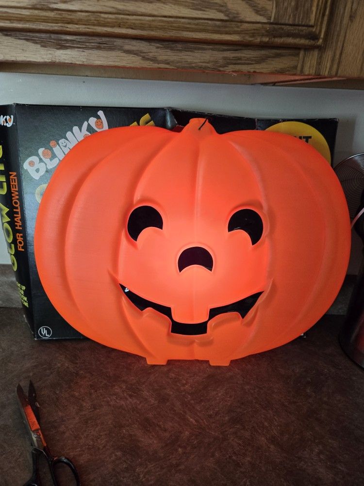 Blinky Vintage Plastic Pumpkin 20 By 17 Plug In Lite Up