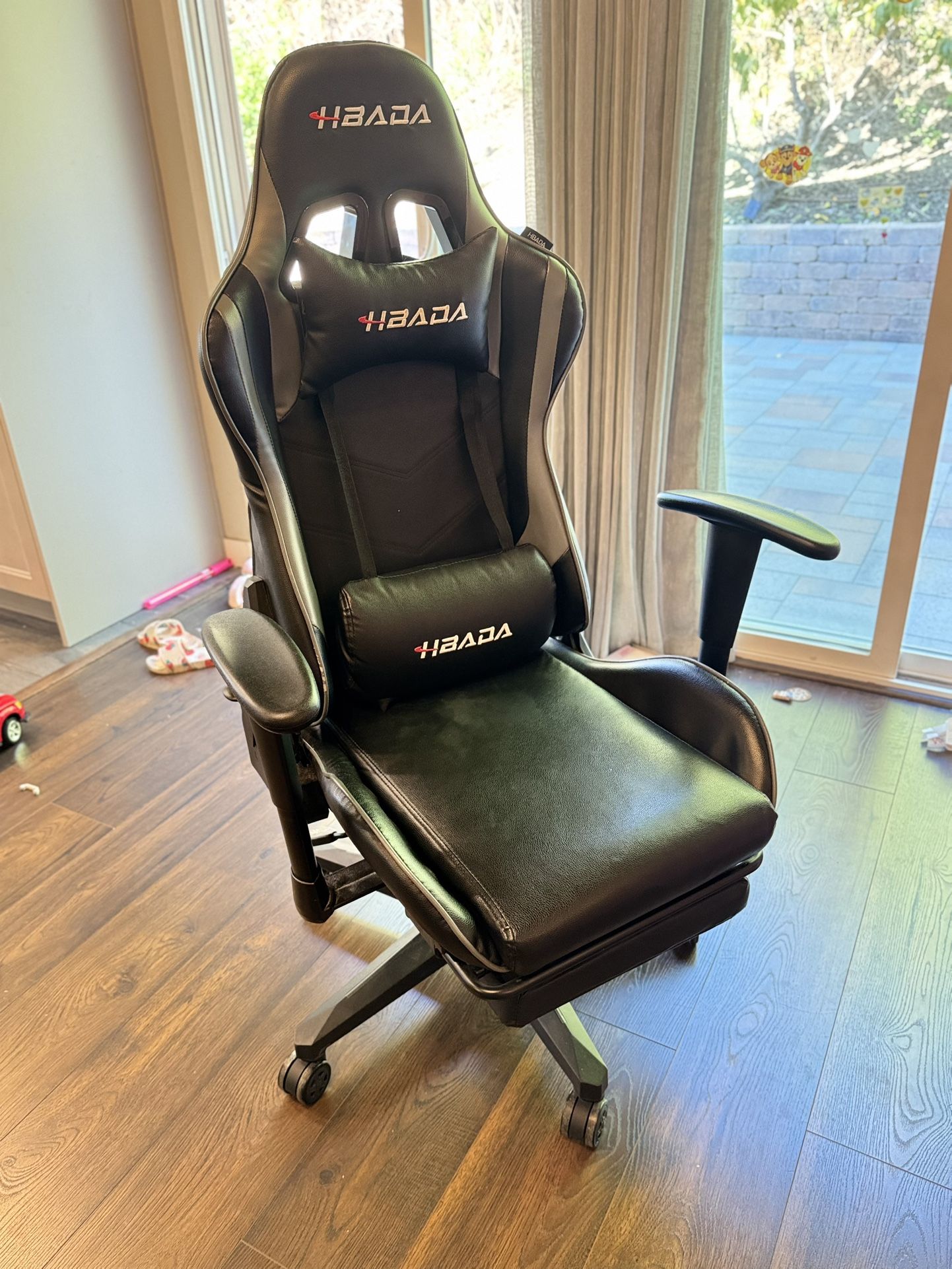 Black Gaming Chair