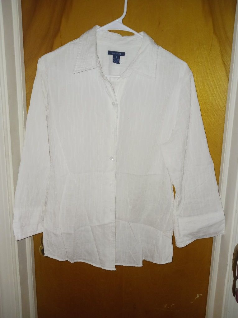 Very Nice Ladies Size 14 Top
