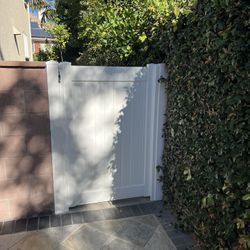 Vinyl Gates