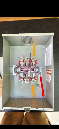 3-phase, Meter housing milbank, 7 jaw, lever bypass, 200 amp $225