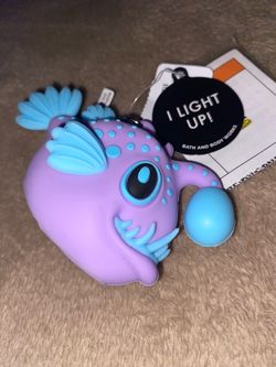 Bath & body sanitizer holder