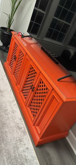 ORANGE TV STAND / MEDIA CONSOLE