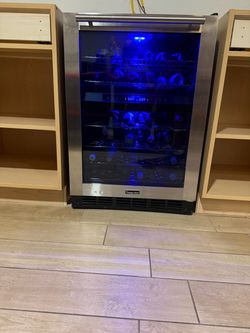 Beverage cooler Magic Chef Dual Zone