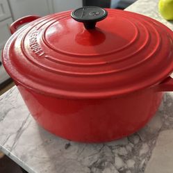 5 1/2 Quart Le Creuset Casserole/0ven