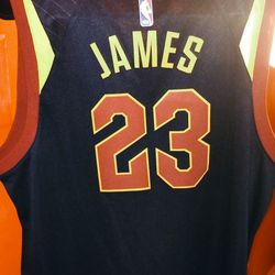 LeBron James 2018 CAVS JERSEY 