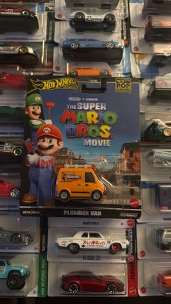 Hot Wheels HKC19 Premium Retro Entertainment Super Mario Movie Plumber Van