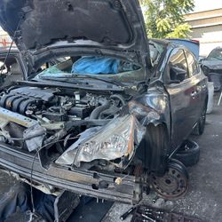 2014 NISSAN SENTRA PARTS ONLY 