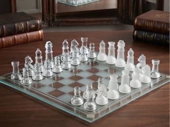 Glass chess￼ set