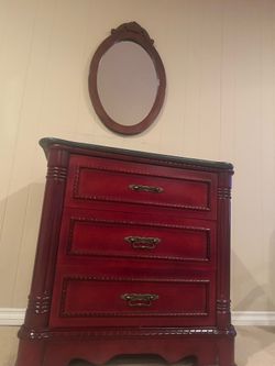 Console red accent chest  with mirror