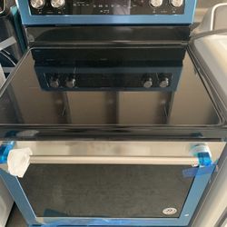 New Kitchen Aid Stove 