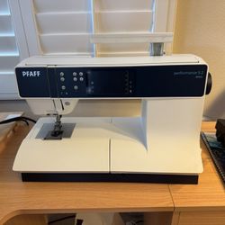 Pfaff Sewing Machine