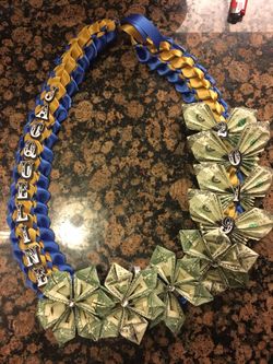 Graduation leis