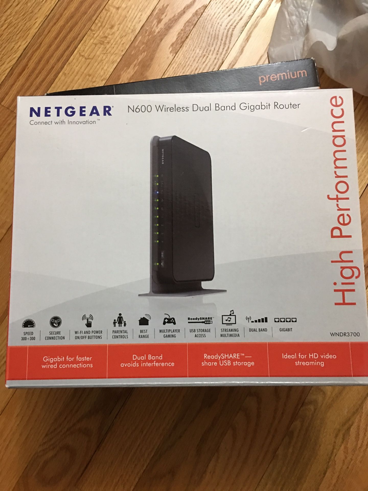 Netgear N600 wireless dual band gigabit router