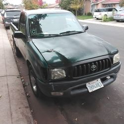 2004toyota tacoma
