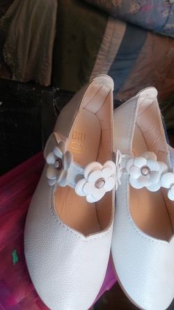 Lindos zapatos de niña