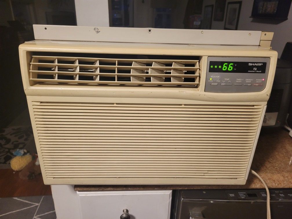 Sharp 12000 btu Air Conditioner Large Room
