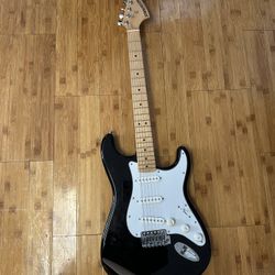 2007 Fender Starcaster Stratocaster Black Headstock Electric Guitar with Gig Bag