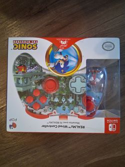 REALMz wired controller sonic the hedgehog Knuckles