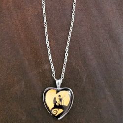 NIGHTMARE BEFORE CHRISTMAS NECKLACE WITH PENDANT 